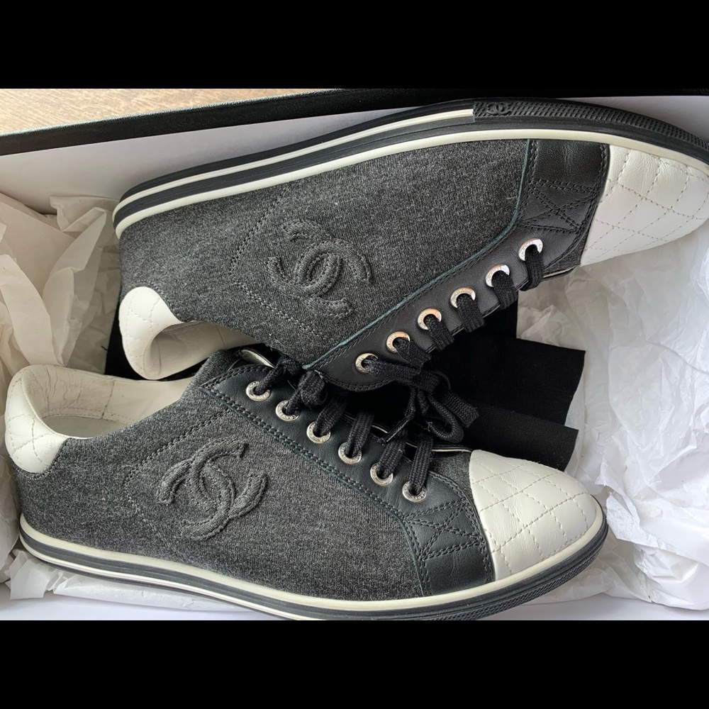 CHANEL SNEAKERS